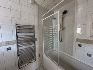 Photo 19- click for photo gallery